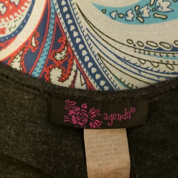 Blouse - Picture 3 of 4